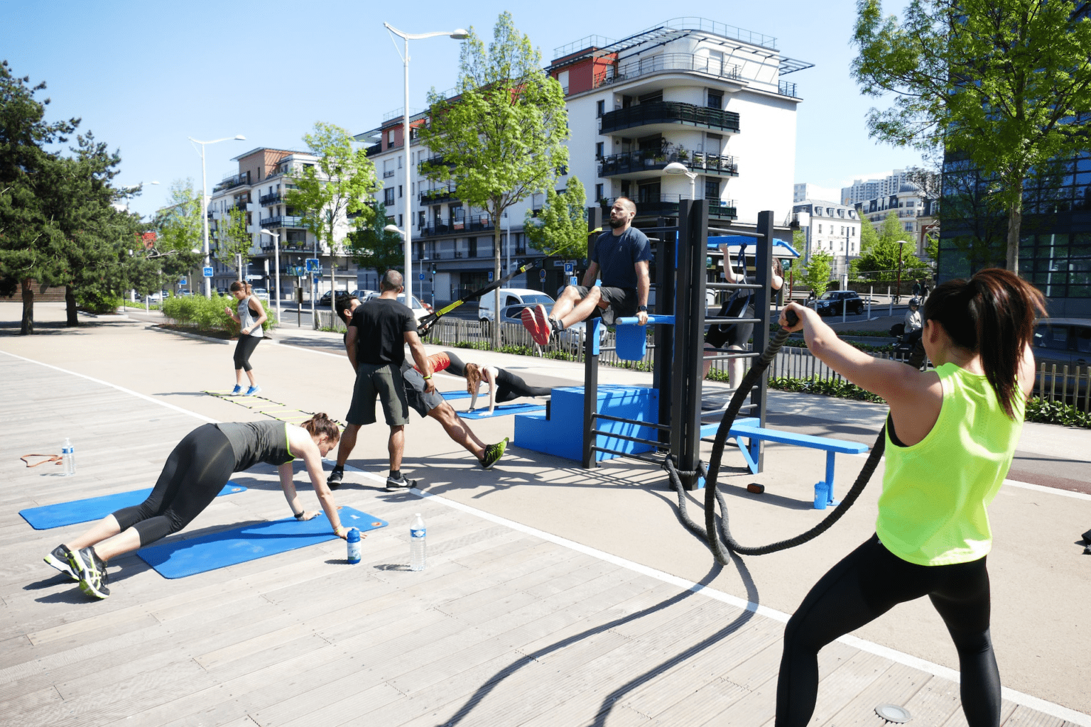 The Benefits of Outdoor Fitness Equipment for Military Training